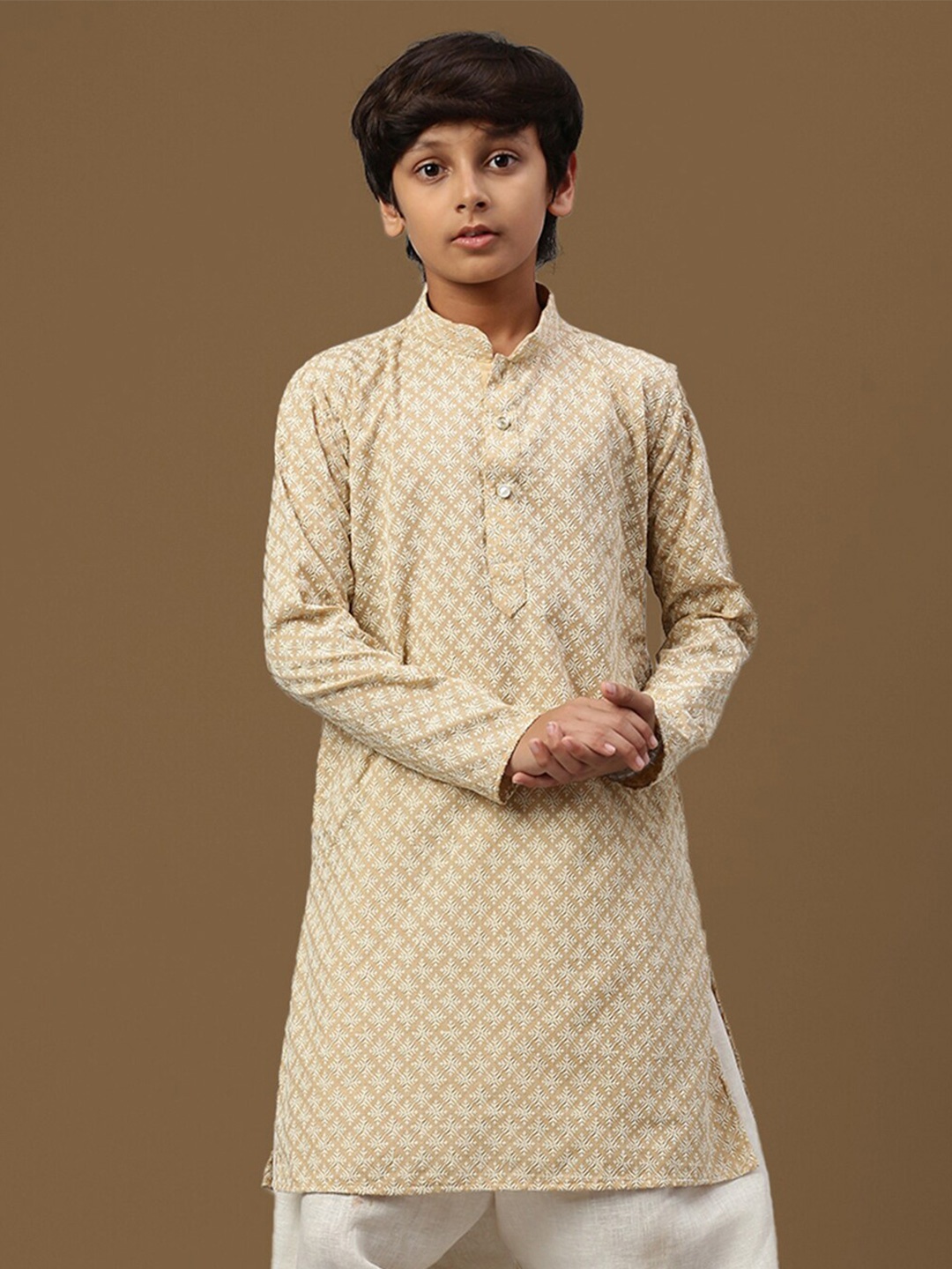 

Sanwara Boys Mandarin collar Long Sleeves Thread Work Pastels Cotton Kurta, Beige