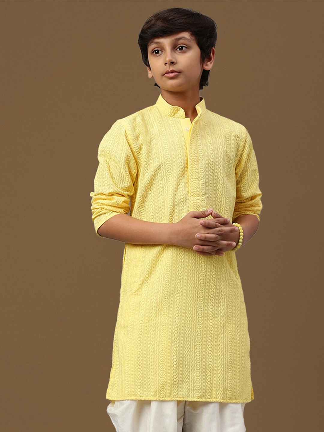 

Sanwara Boys Striped Chikankari Embroidered Mandarin Collar Straight Kurta, Yellow