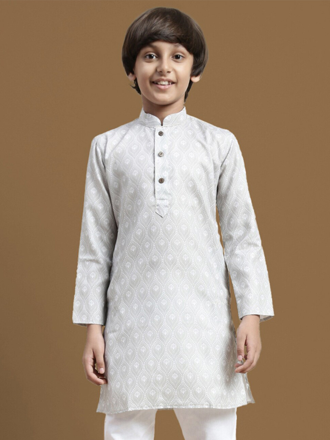 

Sanwara Boys Ethnic Motifs Printed Straight Ethnic Kurta, Silver