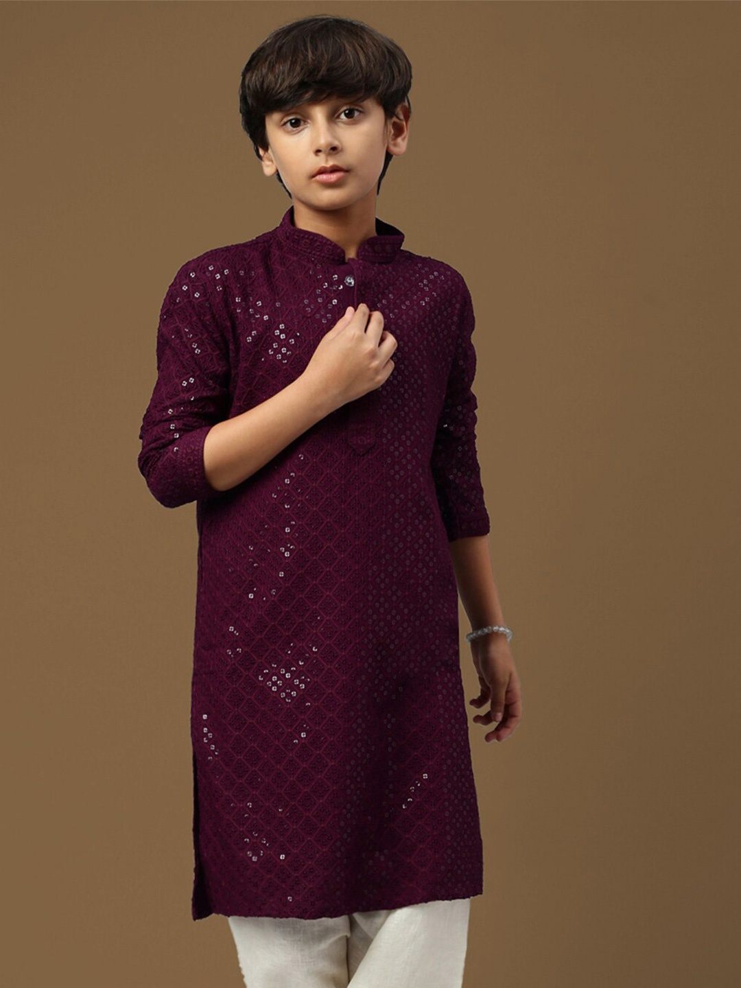 

Sanwara Boys Embellished Ethnic Straight Kurta, Purple