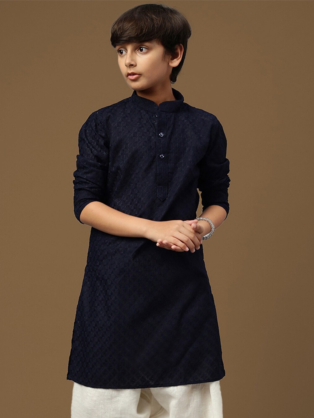 

Sanwara Boys Embroidered Chikankari Ethnic Straight Kurta, Blue