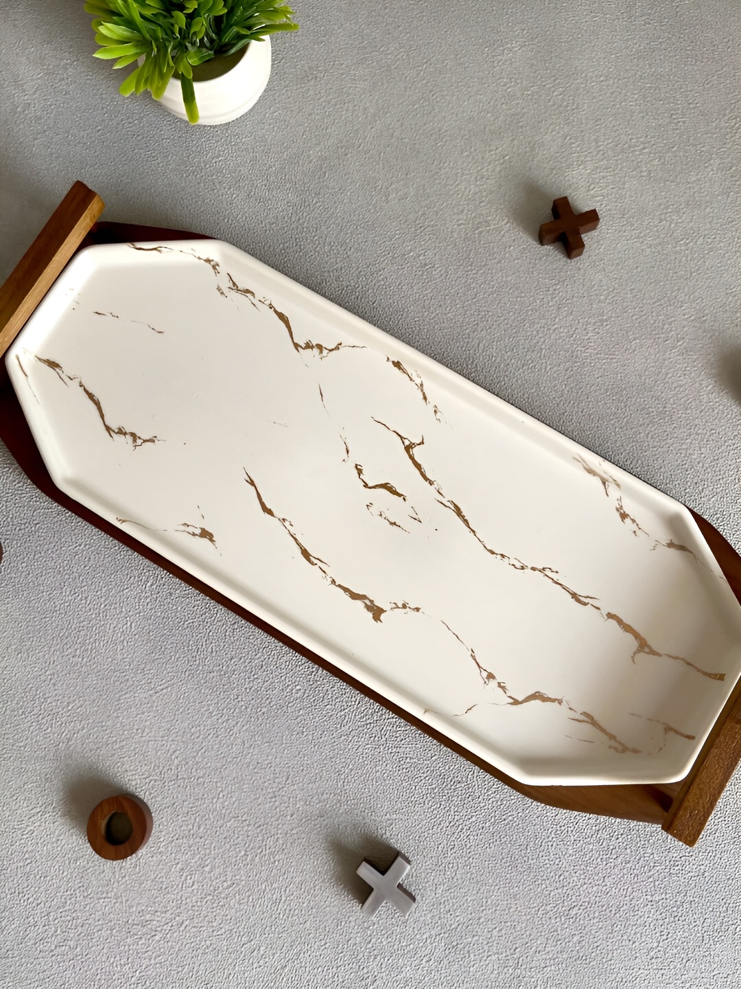 

House of Objects White & Brown 2 Pieces Ford Marble Finish Rectangular Platter