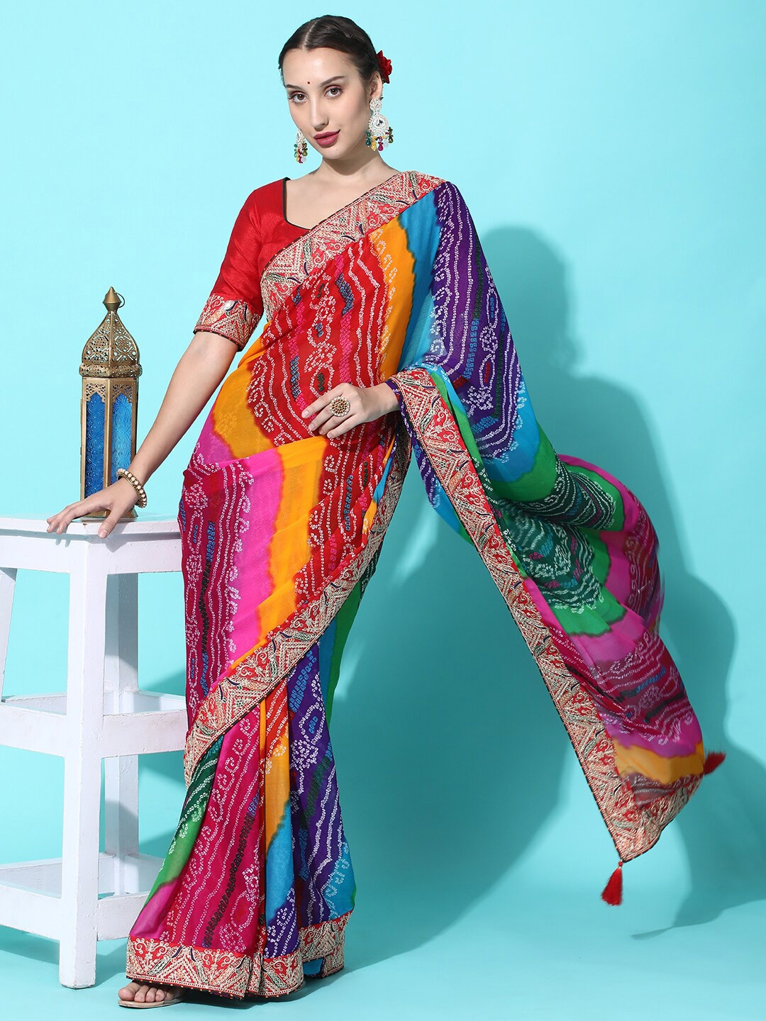 

KAVINDI Bandhani Printed Embroidered Pure Georgette Bandhani Saree, Red