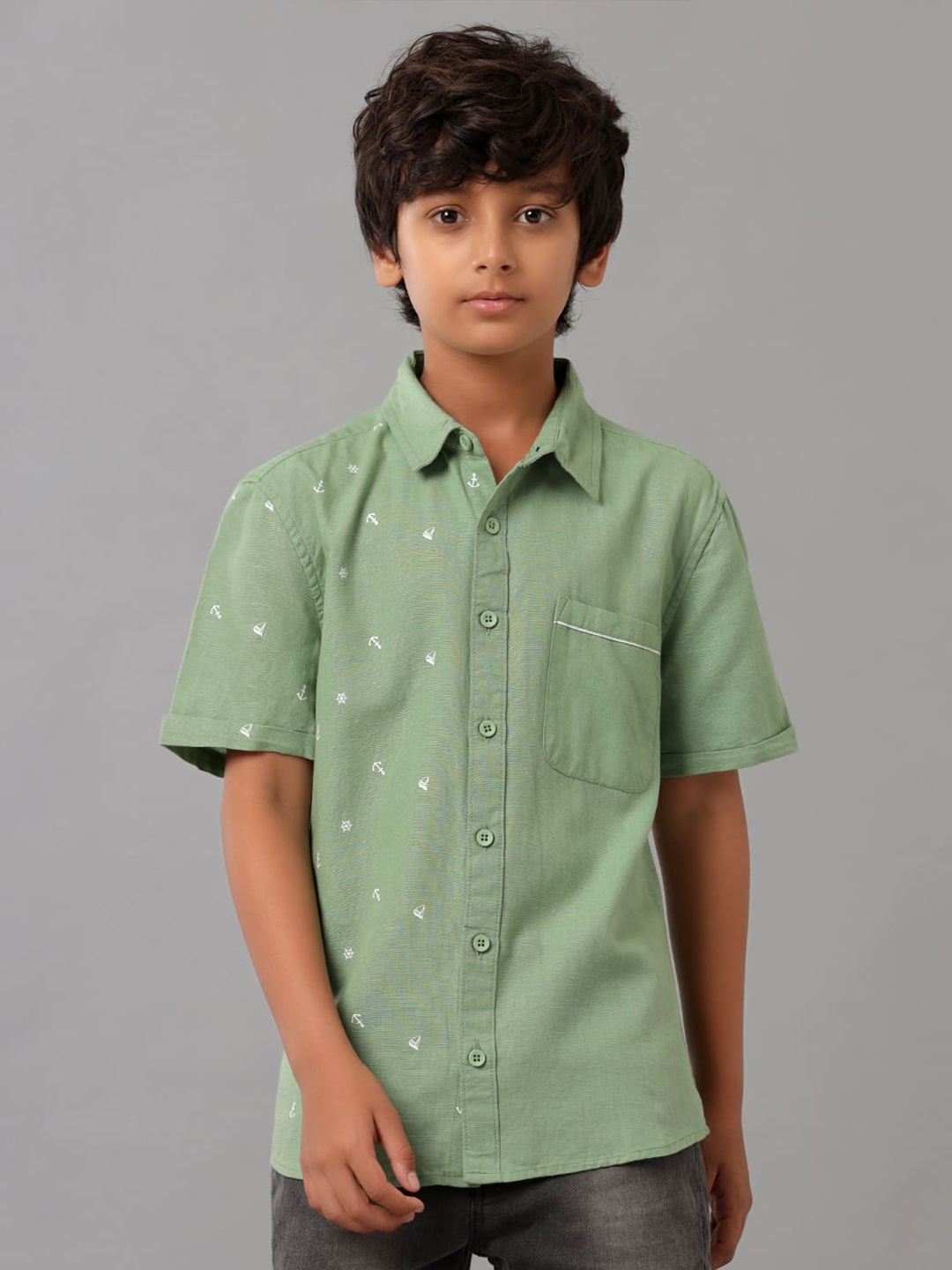 

UNDER FOURTEEN ONLY Boys Opaque Printed Cotton Casual Shirt, Green