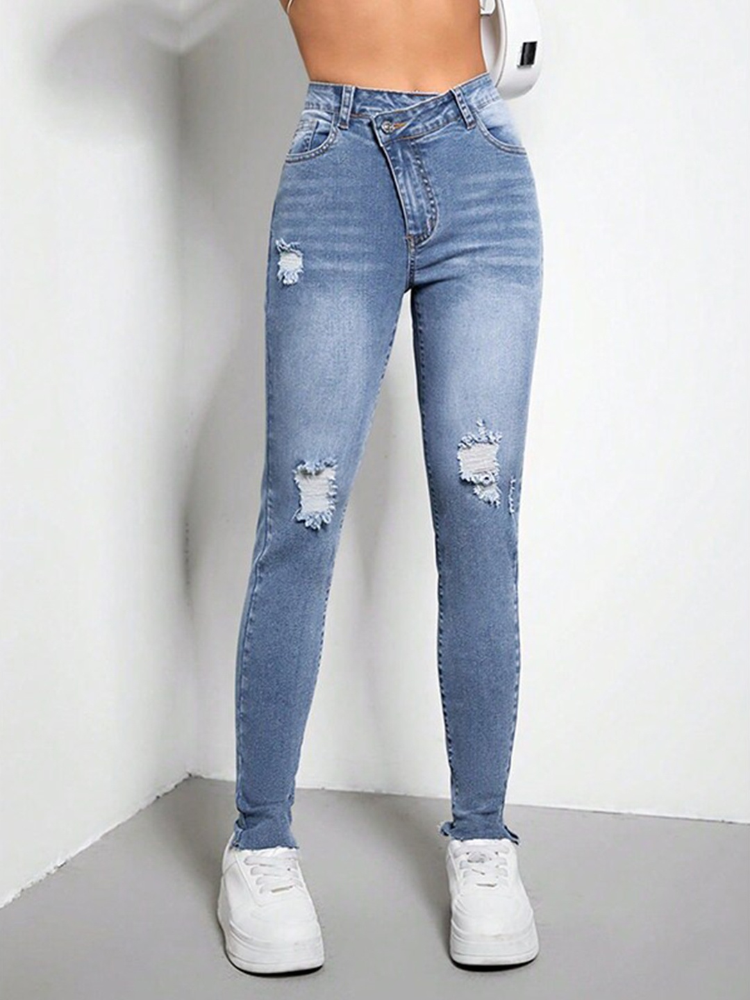 

StyleCast Women Blue Flared Highly Distressed Stretchable Jeans