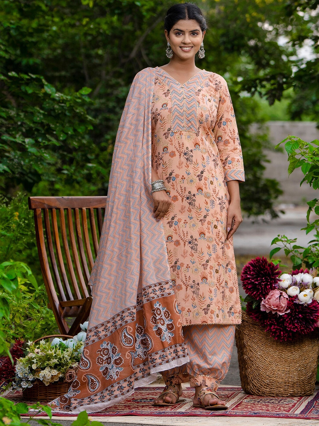 

SURHI Floral Printed Gotta Patti Straight Kurta With Salwar & Dupatta, Beige