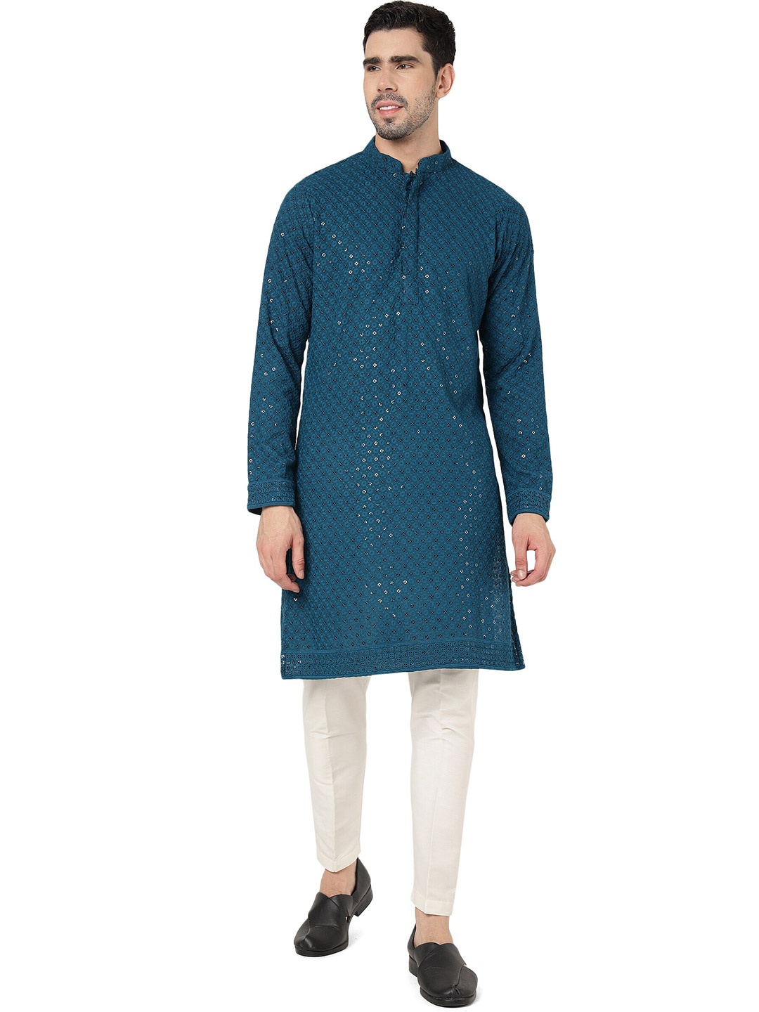 

Shiv Leela Geometric Thread Work Sequined Kurta, Teal