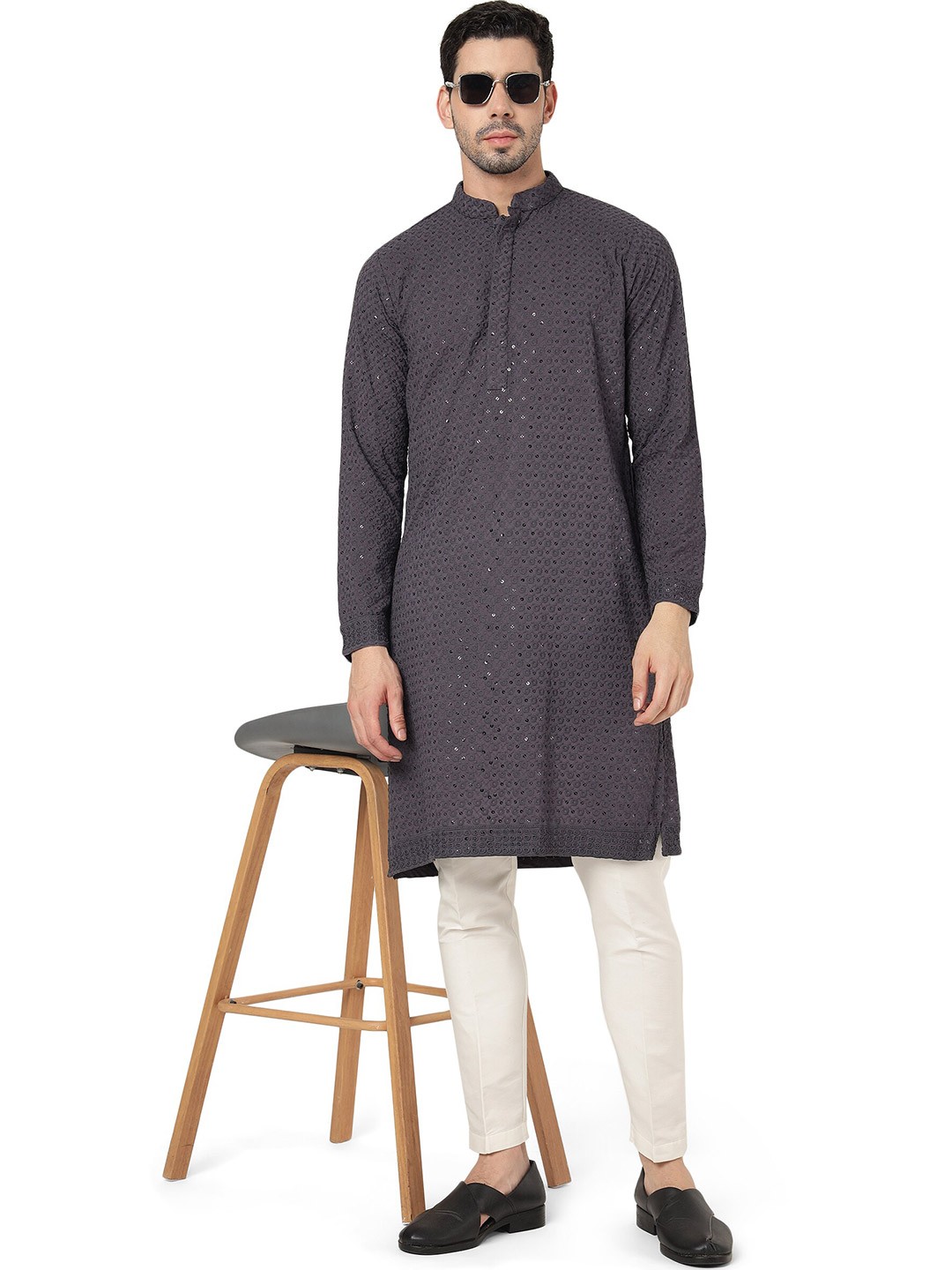 

Shiv Leela Geometric Thread Work Sequined Kurta, Grey