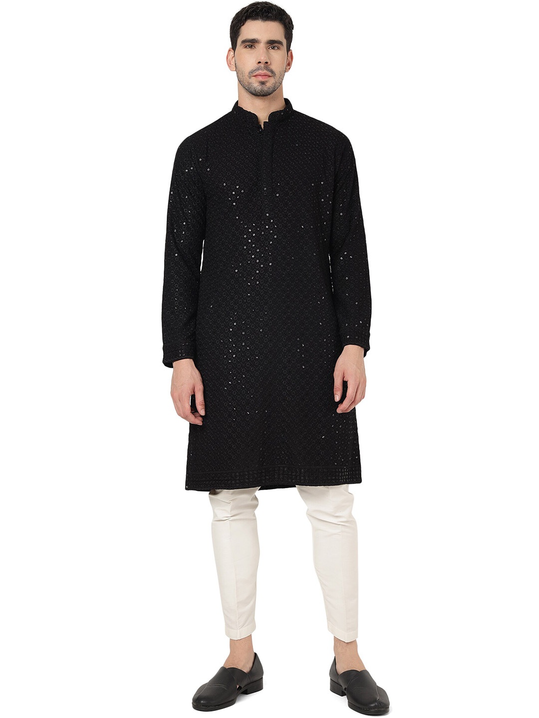 

Shiv Leela Geometric Thread Work Sequined Kurta, Black