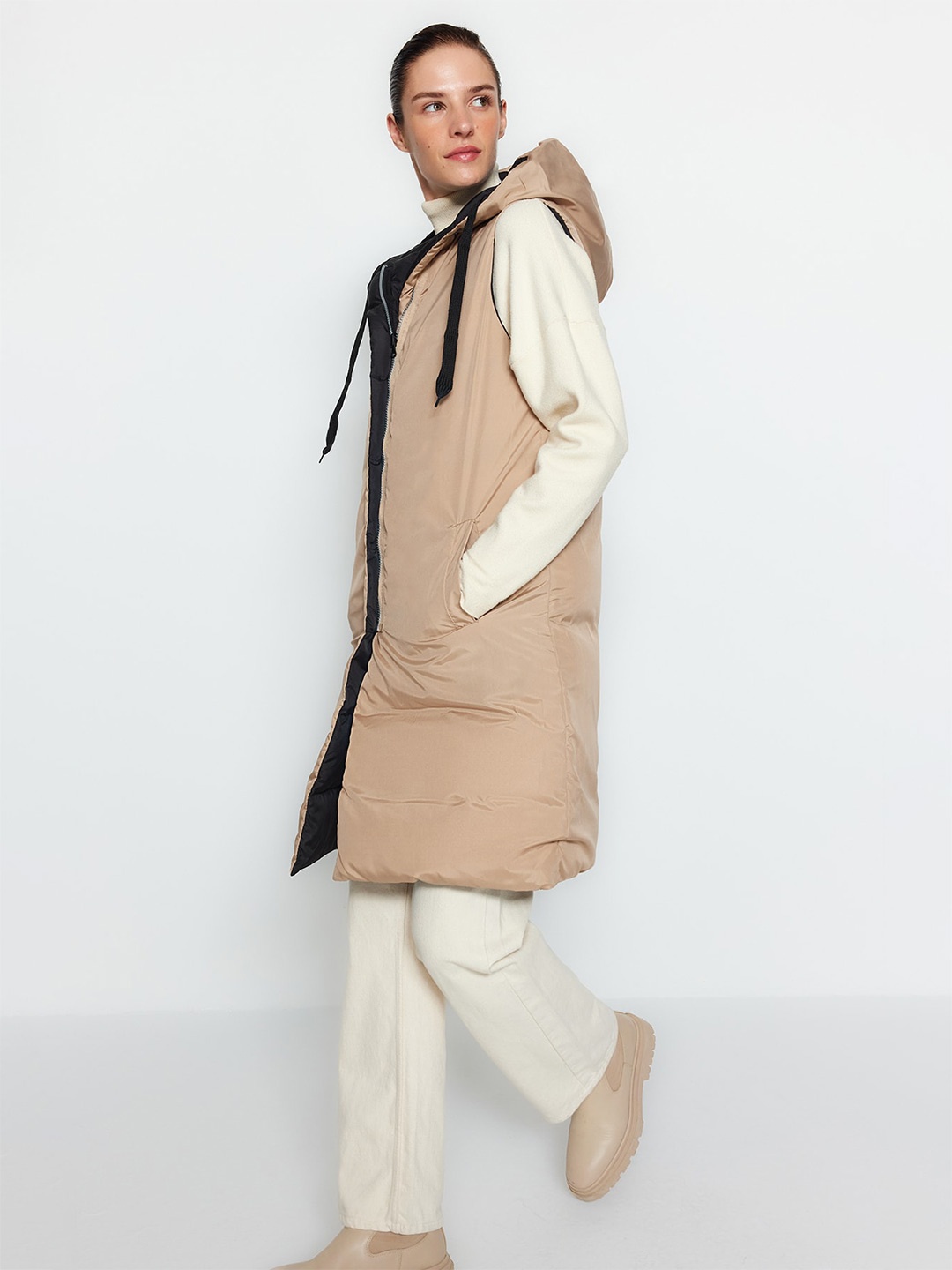 

Trendyol Hooded Reversible Longline Puffer Jacket, Black