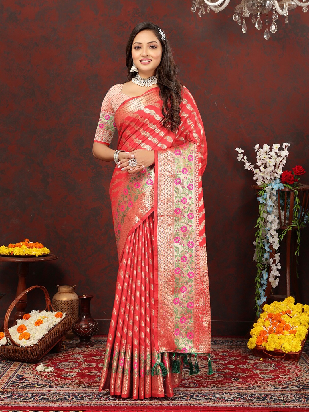 

OFLINE SELECTION Ethnic Motifs Pure Silk Zari Banarasi Saree, Red