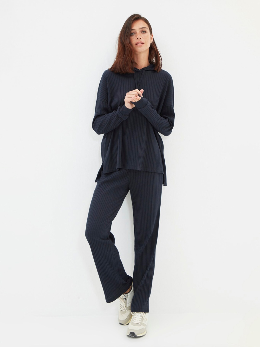 

Trendyol Navy Blue Ribbed Hooded Sweatshirt With Trousers