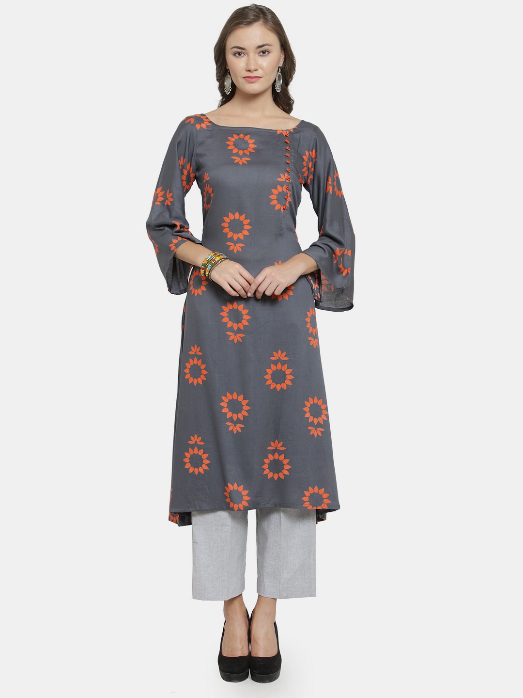 

Sayesha Floral Printed Flared Sleeves Boat Neck Kurta, Grey