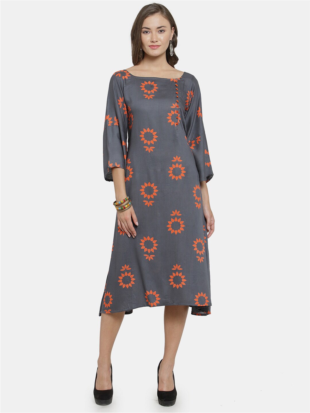 

Sayesha Floral Printed Boat Neck Kurta, Grey