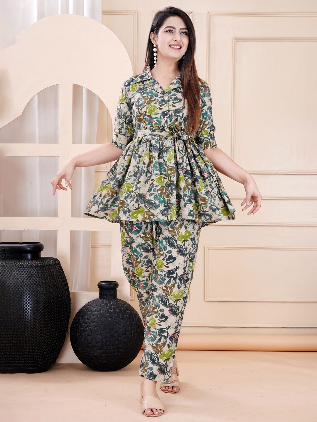 

TREND ME Floral Printed Top & Trouser Co-Ord Set, Green