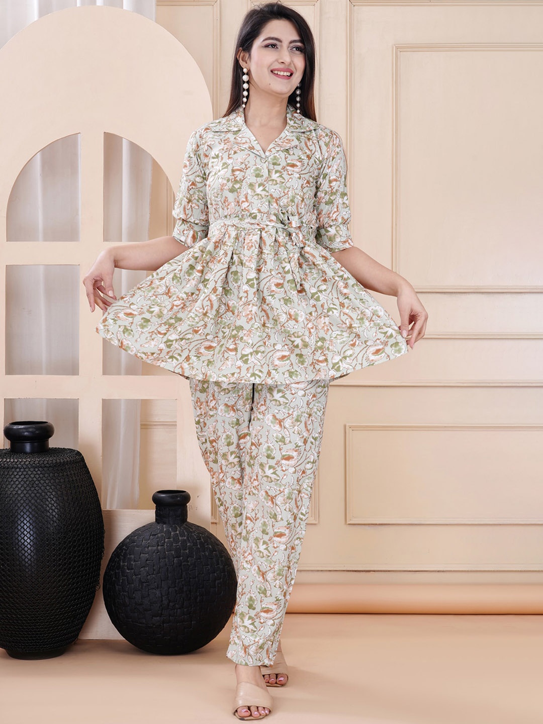 

TREND ME Printed Collar Top With Trousers Co-Ords, Green