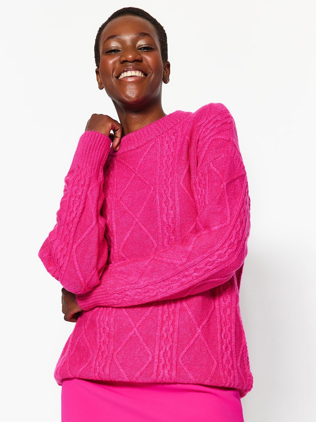 

Trendyol Round Neck Long Sleeves Cable Knit Pullover Sweater, Pink