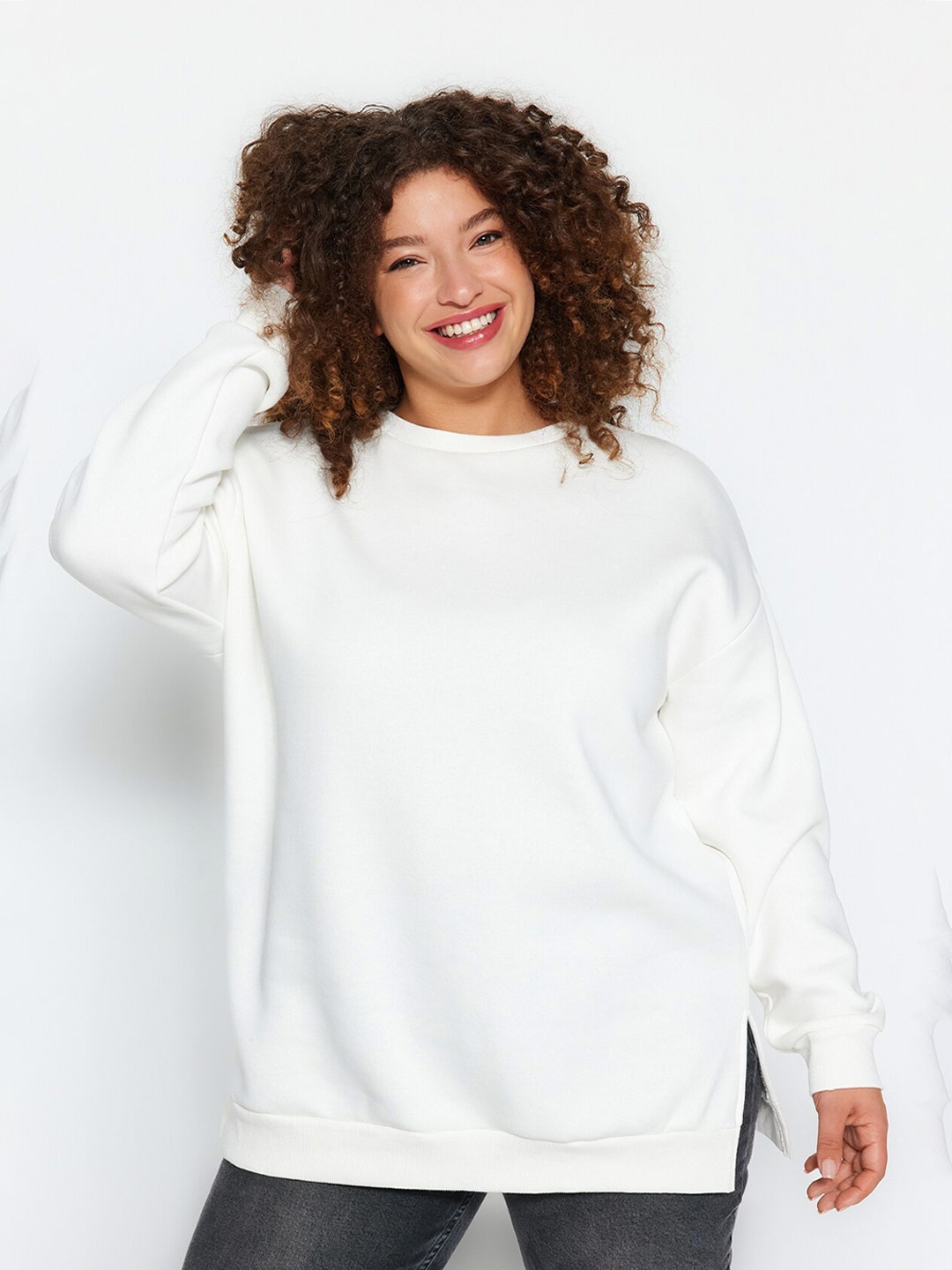 

Trendyol Round Neck Long Sleeves Ribbed Longline Pullover Sweatshirt, White