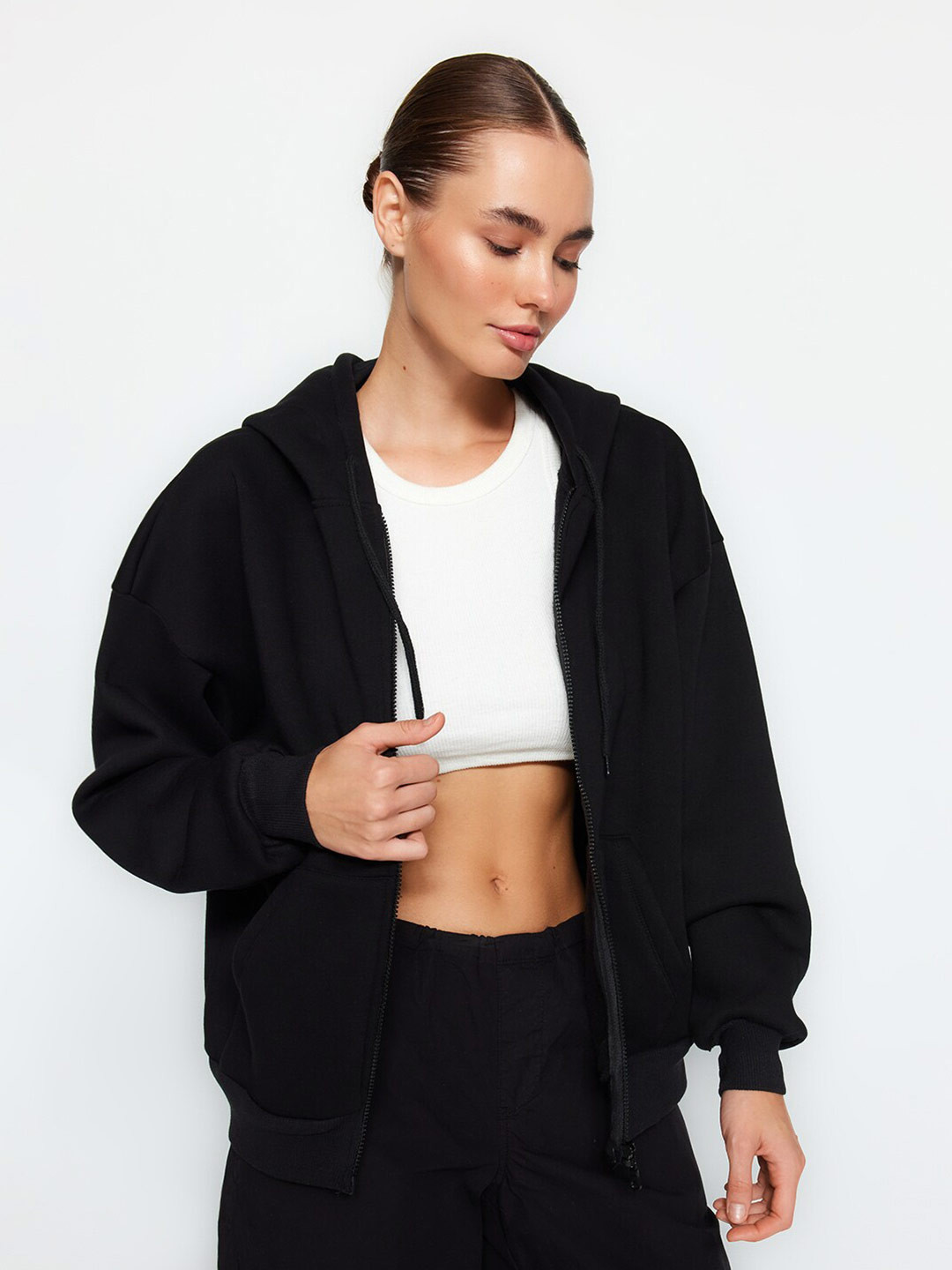 

Trendyol Long Sleeves Hooded Cotton Front-Open Sweatshirt, Na