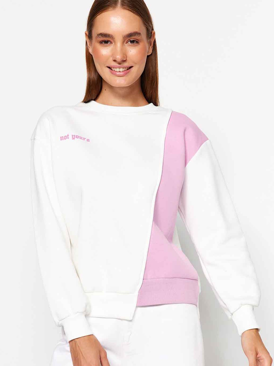 

Trendyol Colourblocked Round Neck Long Sleeves Regular Pullover Sweatshirt, Na