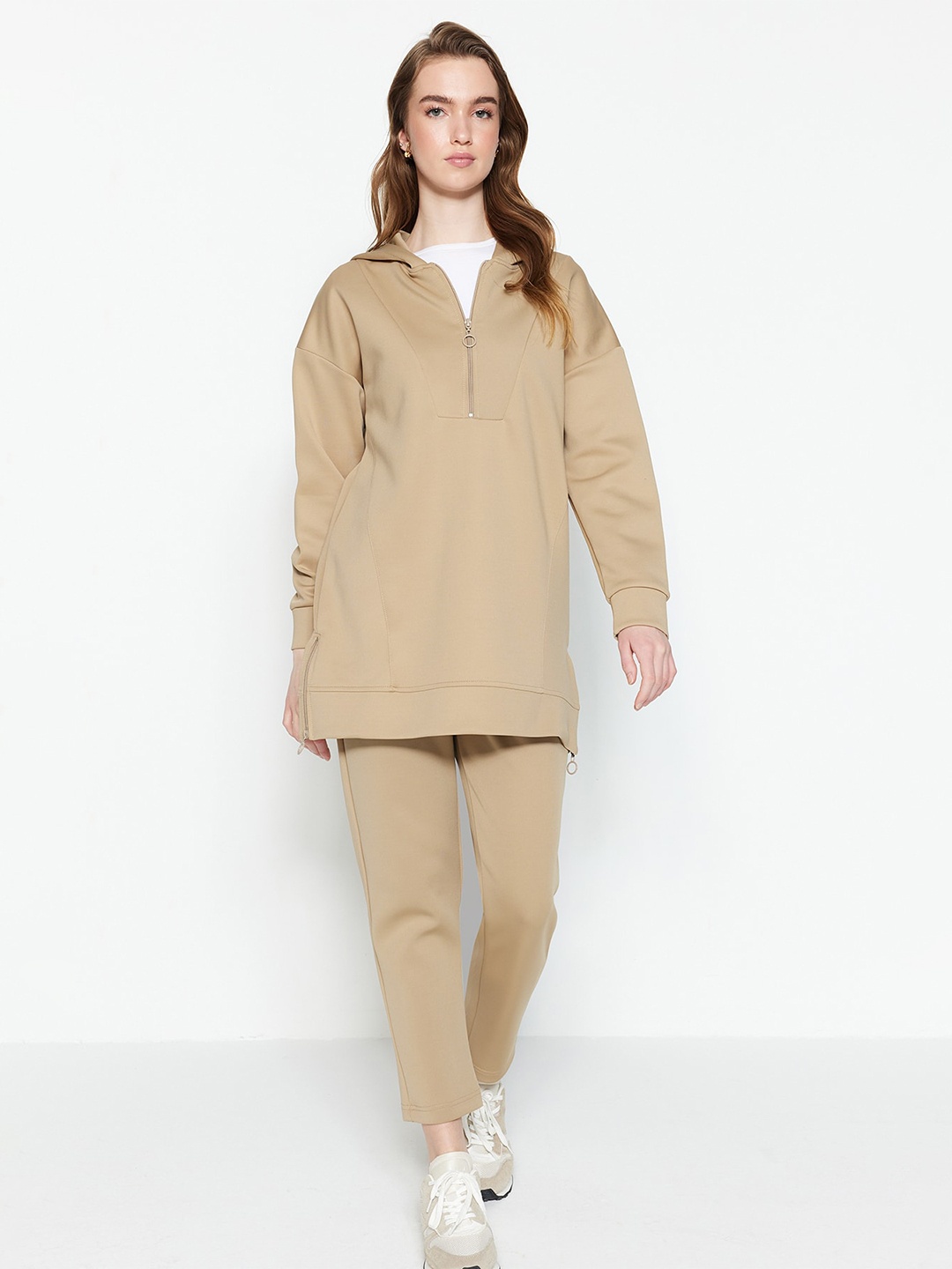 

Trendyol Drop Shoulder Sleeves Hooded Tracksuit, Cream