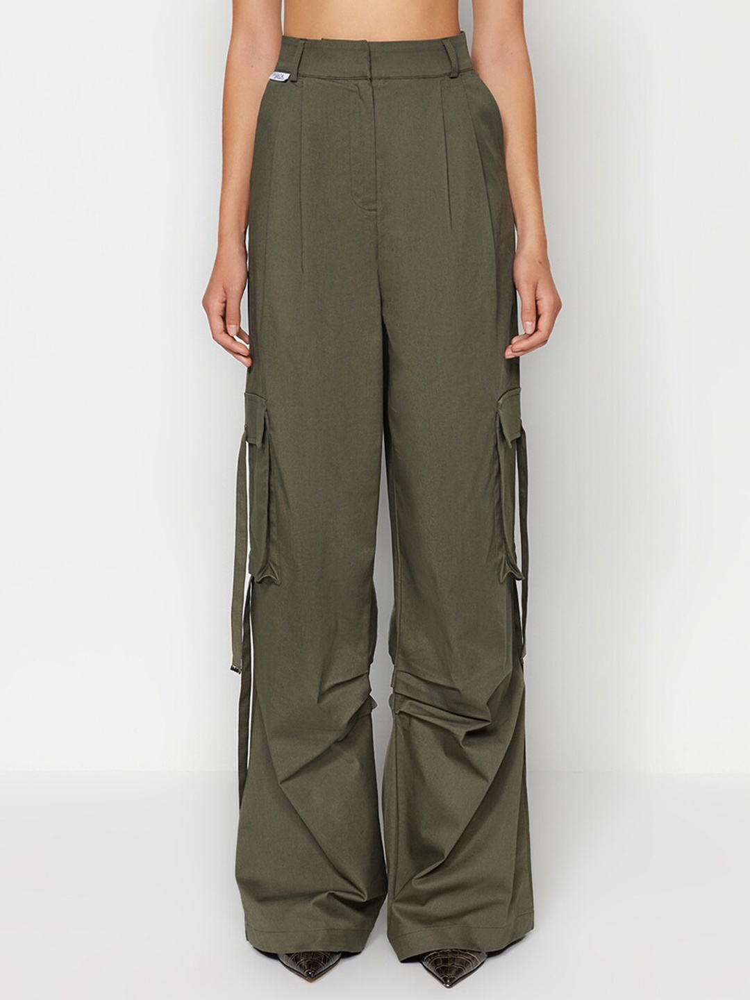 

Trendyol Women Chinos Cotton Trousers, Na