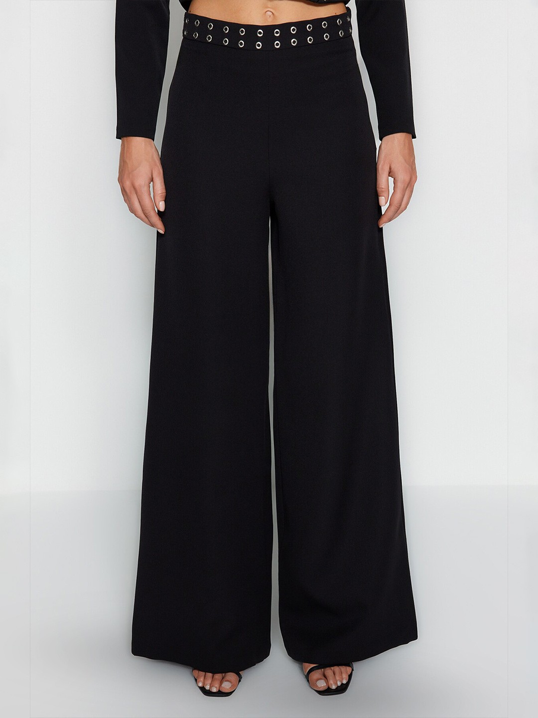 

Trendyol Women Mid-Rise Casual Trousers, Black
