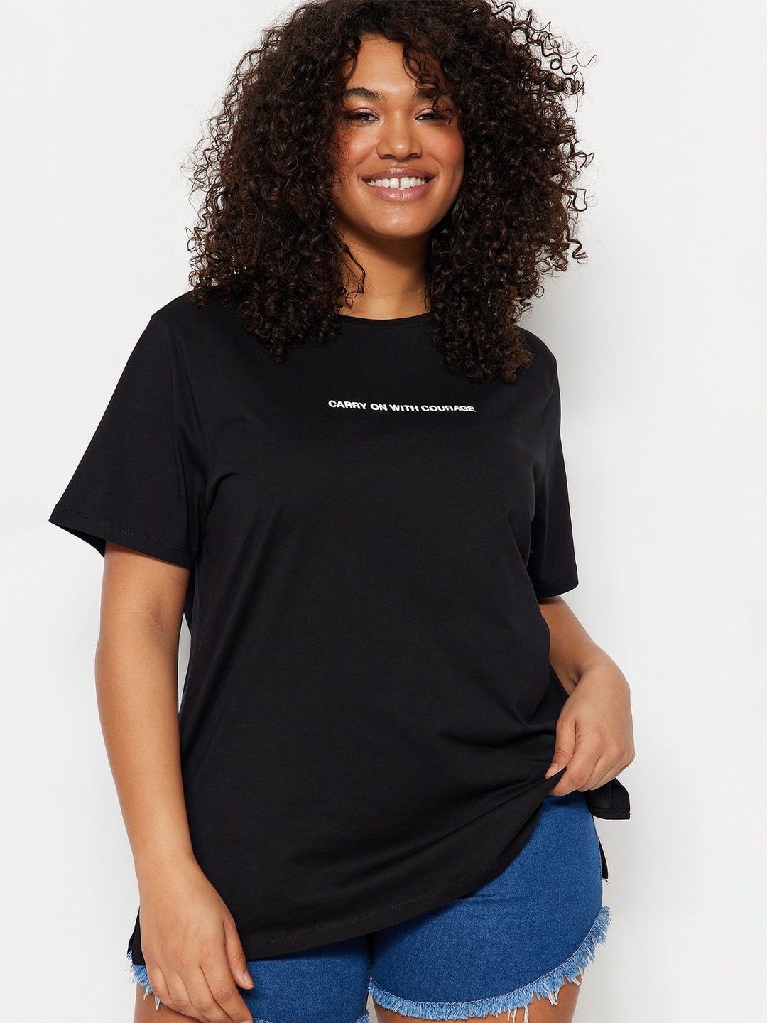 

Trendyol Short Sleeves Cotton Typography Raw Edge T-shirt, Na