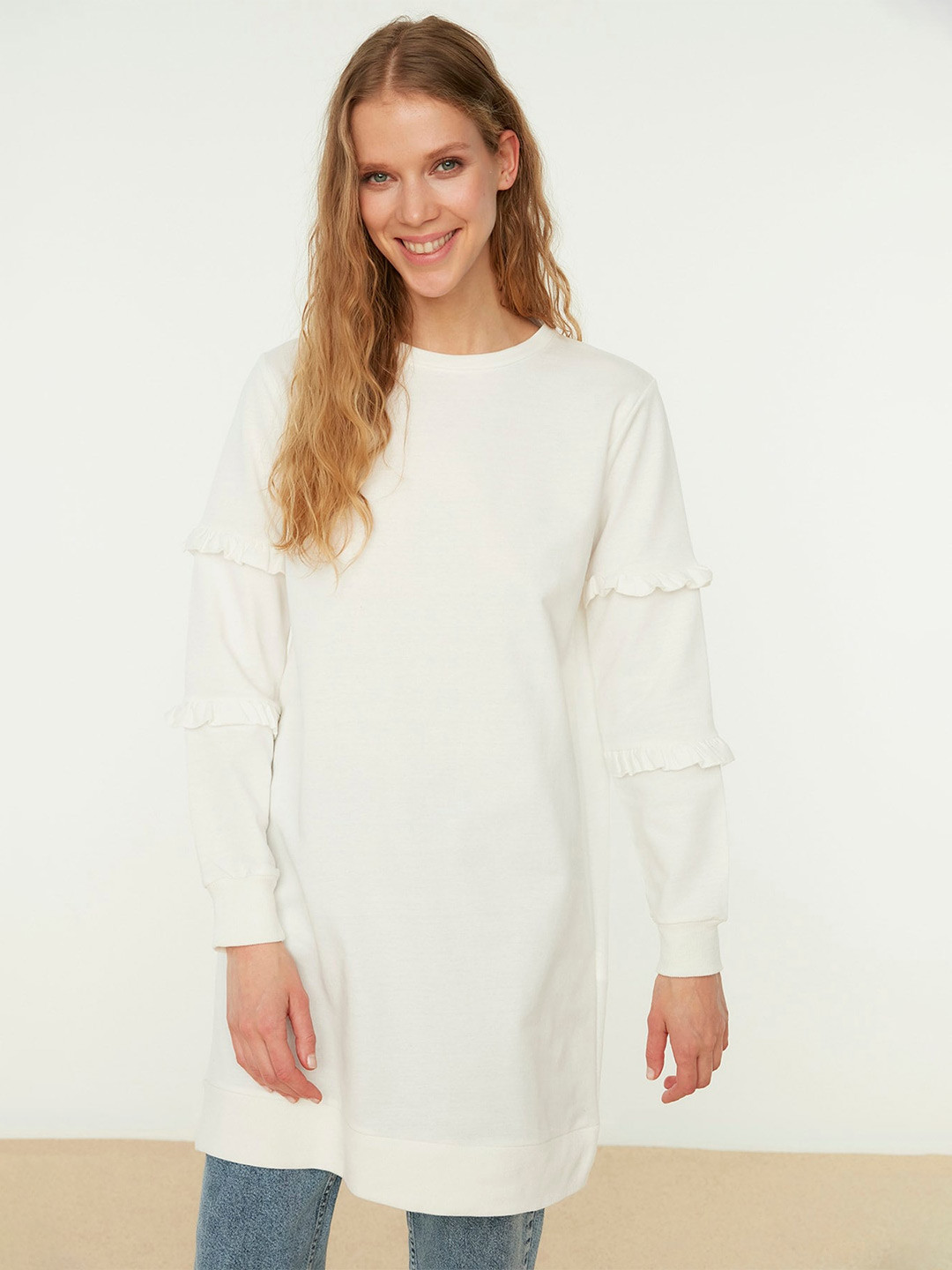 

Trendyol Round Neck Gathers Detail Cuffed Sleeves Tunic, White