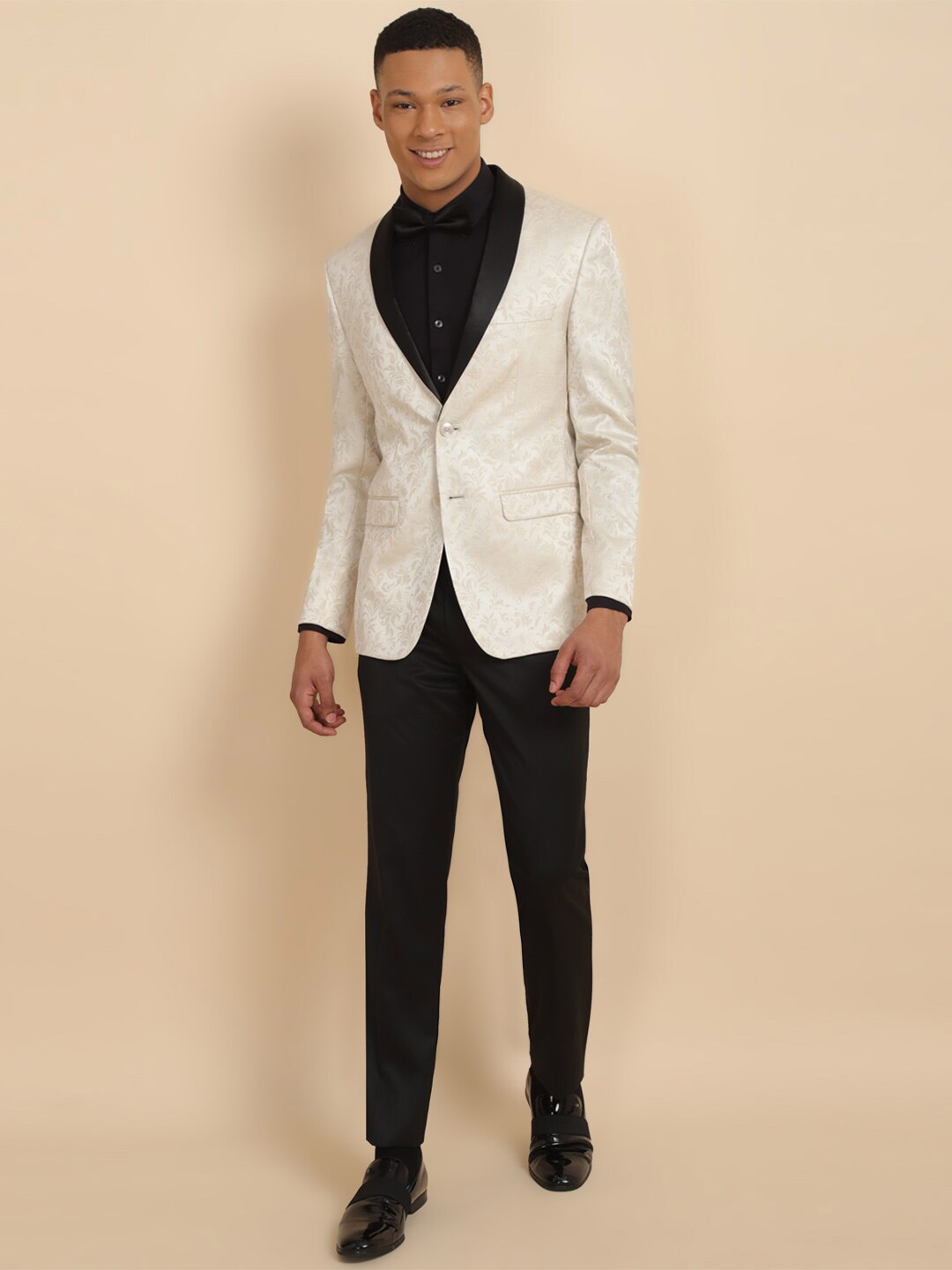 

Allen Solly Slim-Fit Single-Breasted Two Piece Suit, Cream