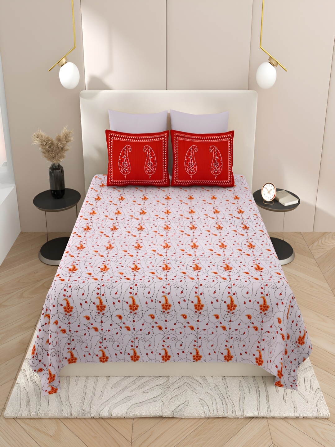 

Qfab Purple & White Floral Cotton 144 TC King Bedsheet with 2 Pillow Covers