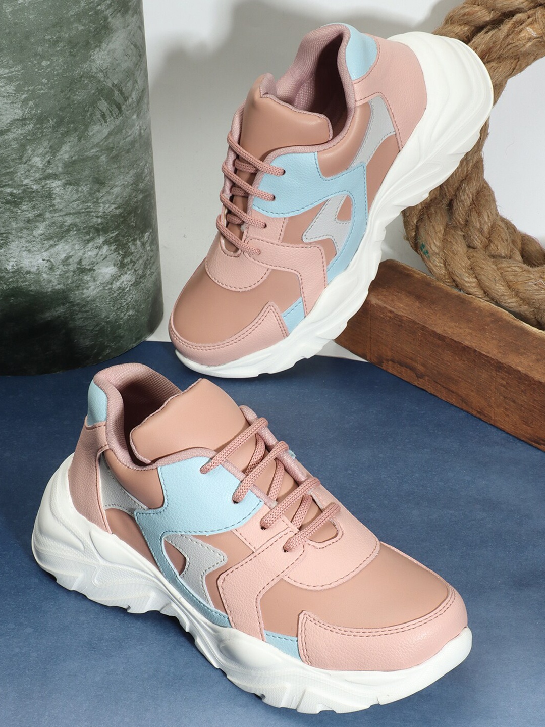 

The Roadster Lifestyle Co. Women Colorblocked Sneakers, Peach