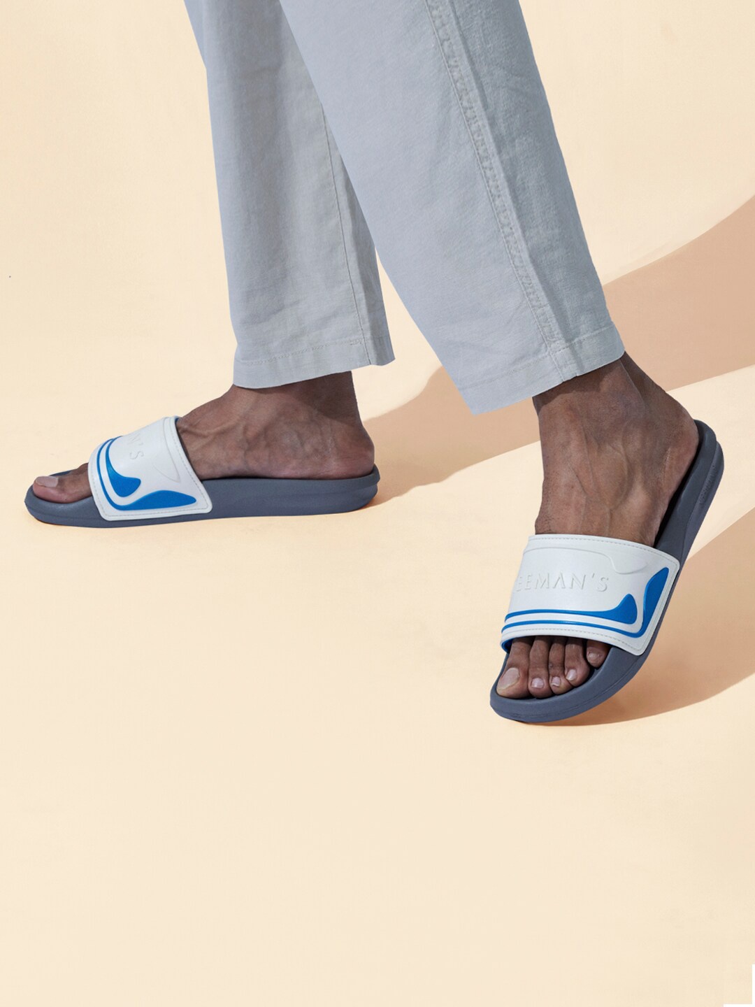 

NEEMANS Men Printed Sliders, Off white