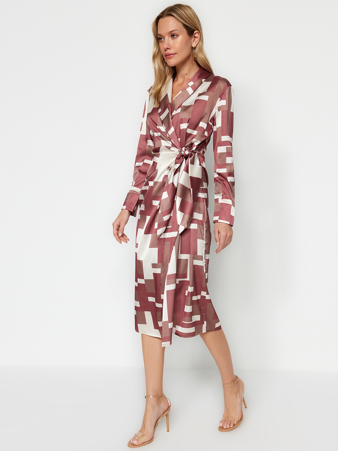 

Trendyol Abstract Printed V-Neck Midi Wrap Dress, Bronze