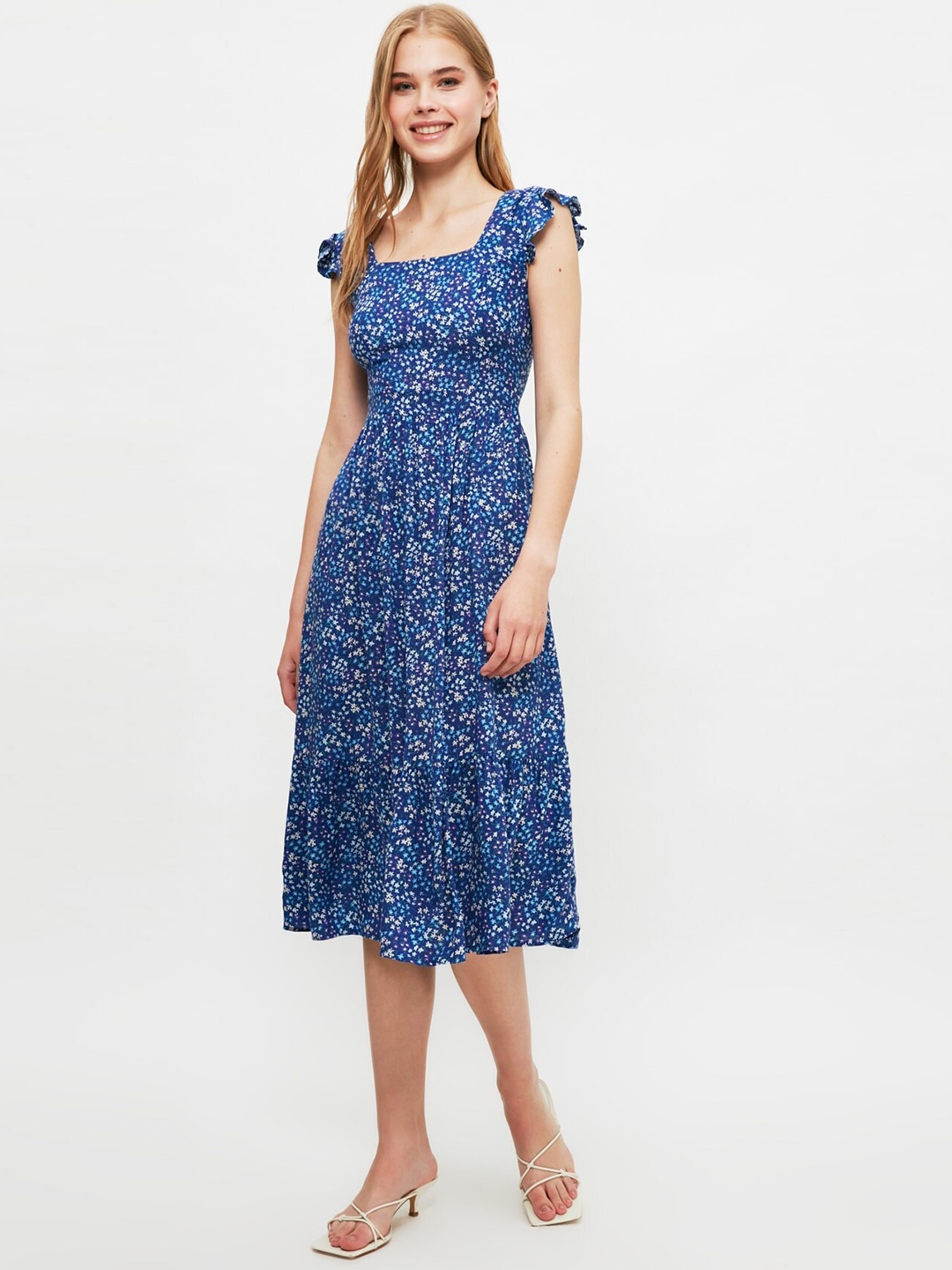 

Trendyol Square Neck Floral Print Flutter Sleeve Fit & Flare Midi Dress, Na