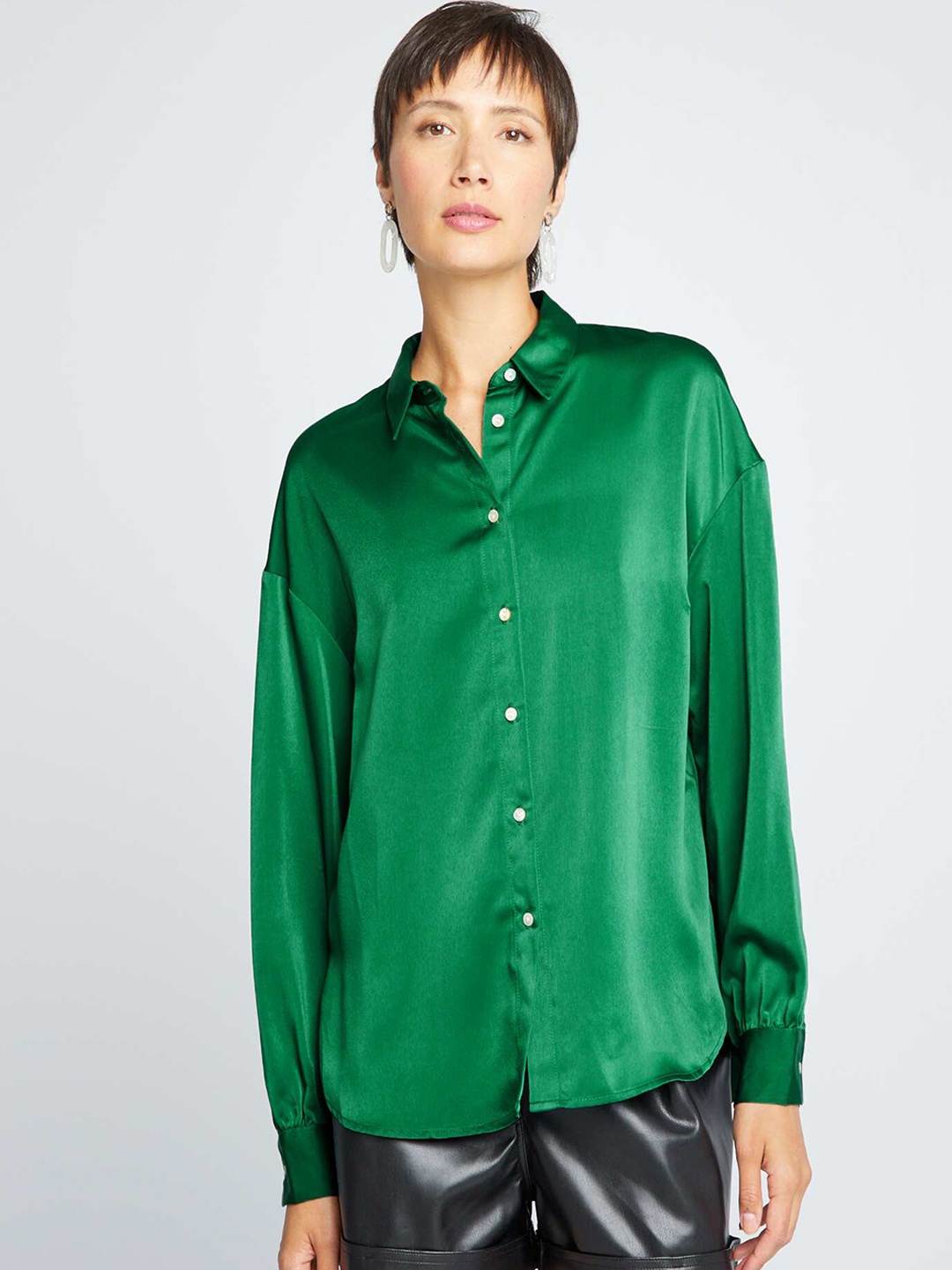 

KIABI Opaque Spread Collar Long Sleeves Casual Shirt, Green