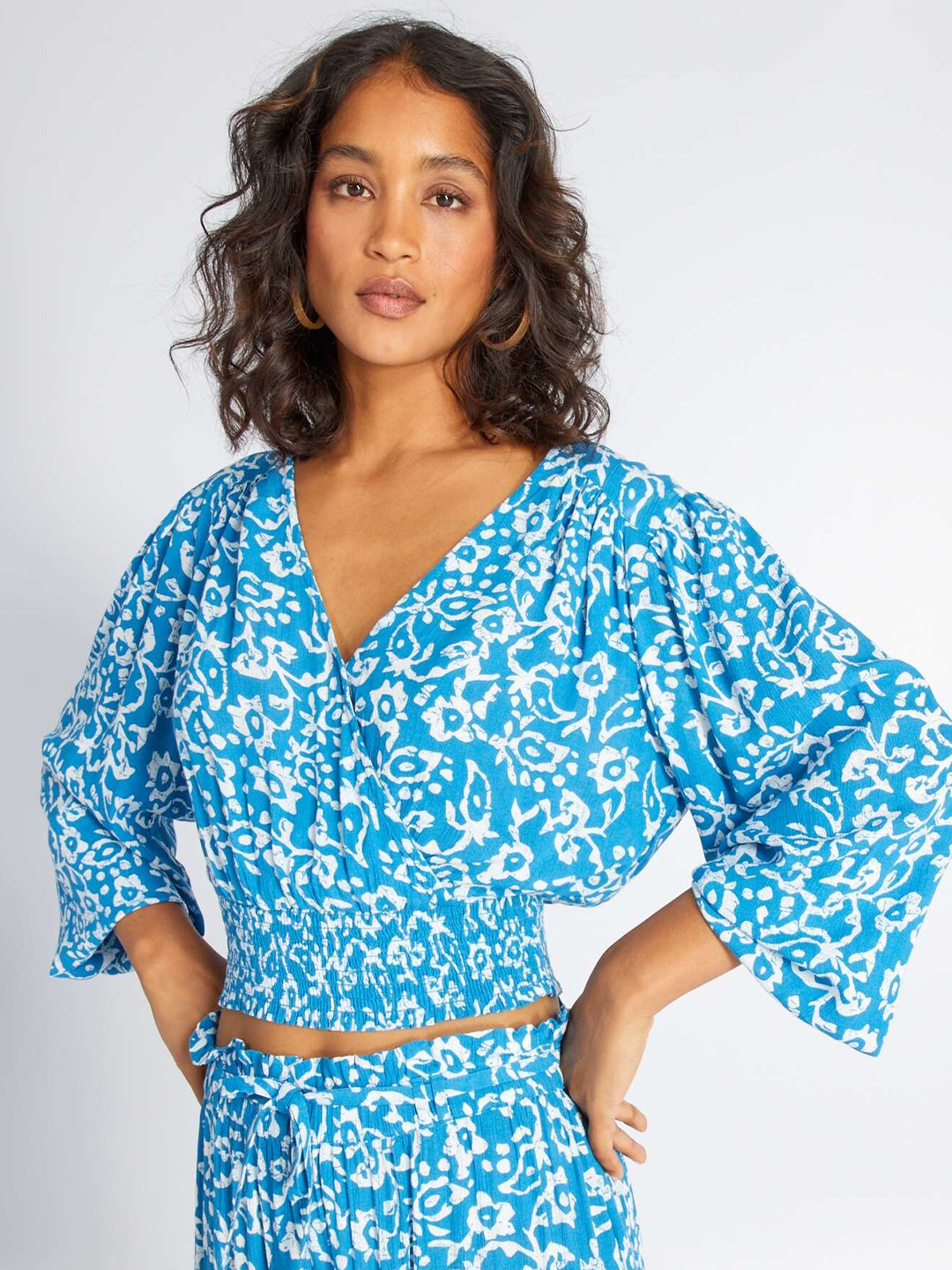 

KIABI Floral Printed Wrap Crop Top, Blue