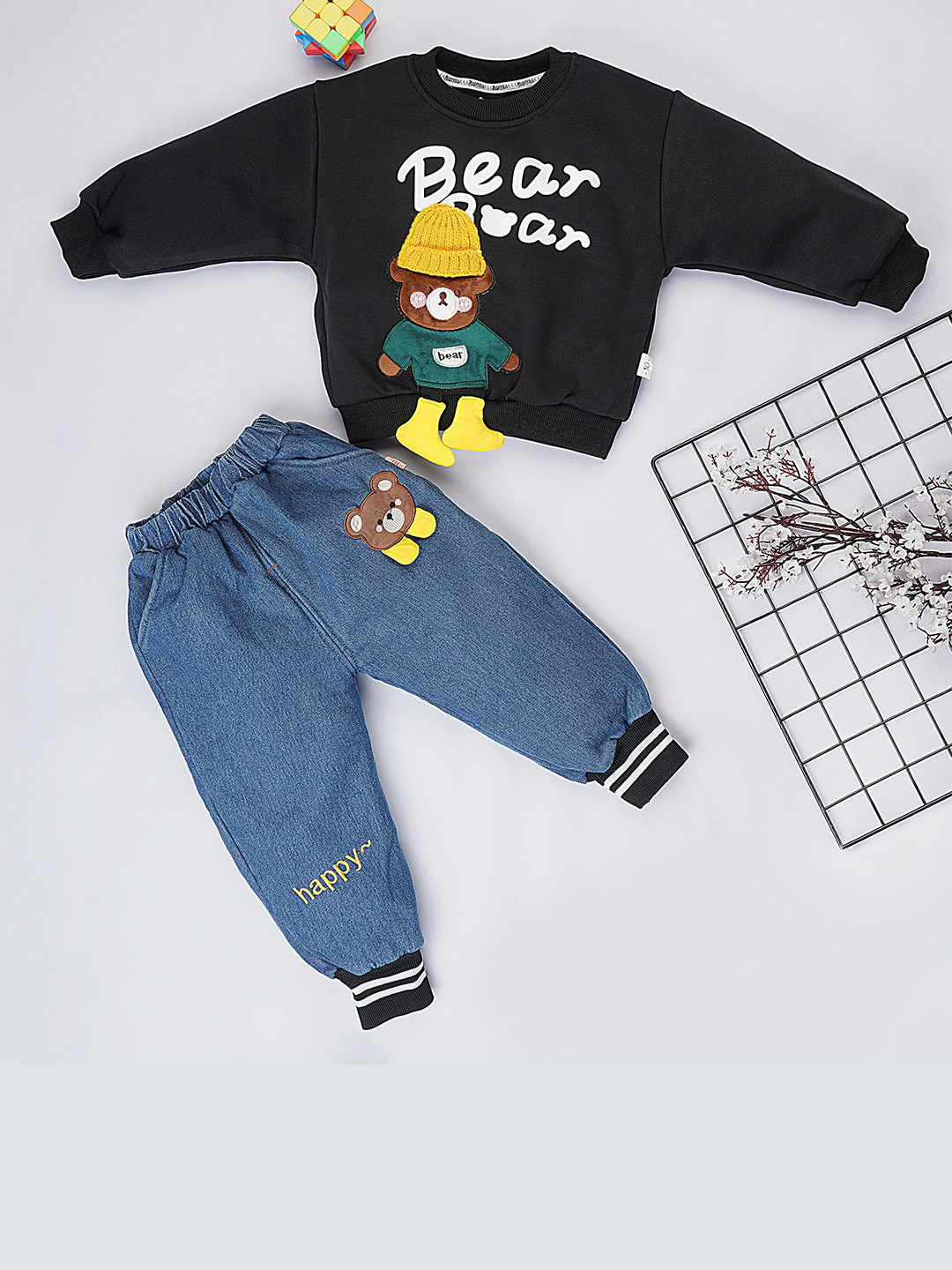 

BAESD Boys Printed Sweatshirt with Trousers, Black