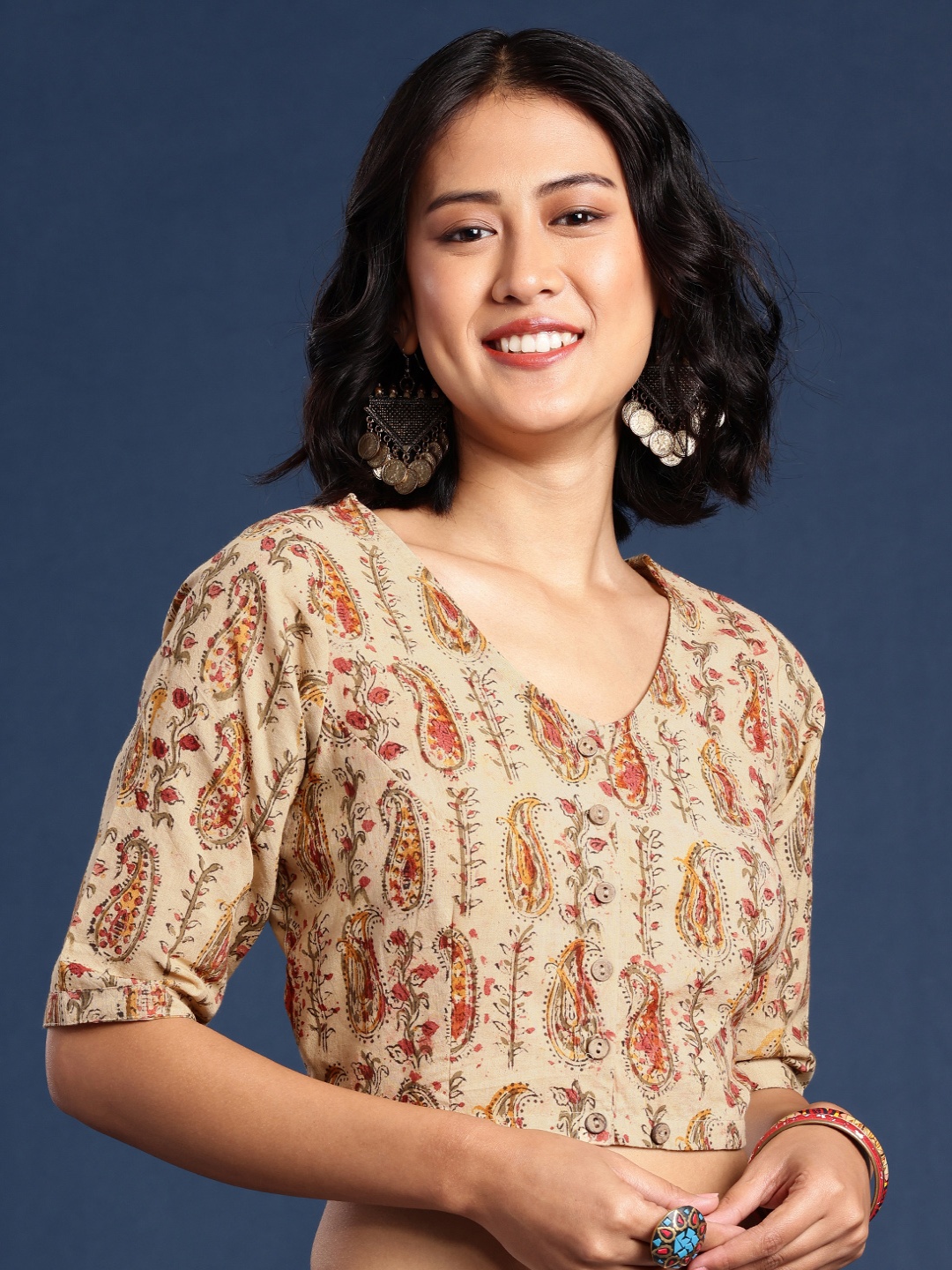 

Taavi Kalamkari Printed Cotton Non Paded Saree Blouse, Beige