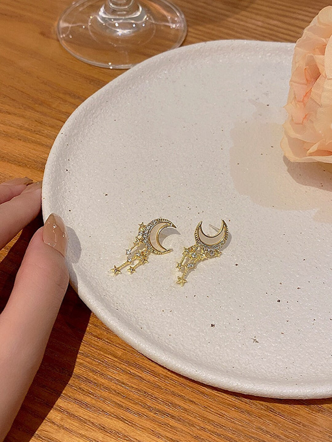 

VAGHBHATT Gold-Toned Crescent Shaped Drop Earrings