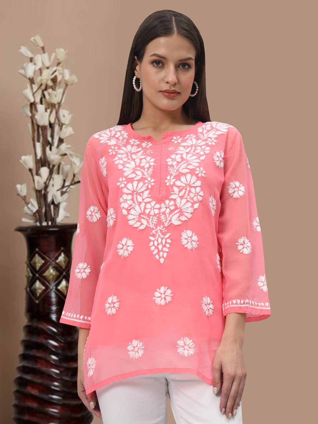 

PARAMOUNT CHIKAN Women Embroidered Lucknowi Chikankari Georgette Kurti, Peach