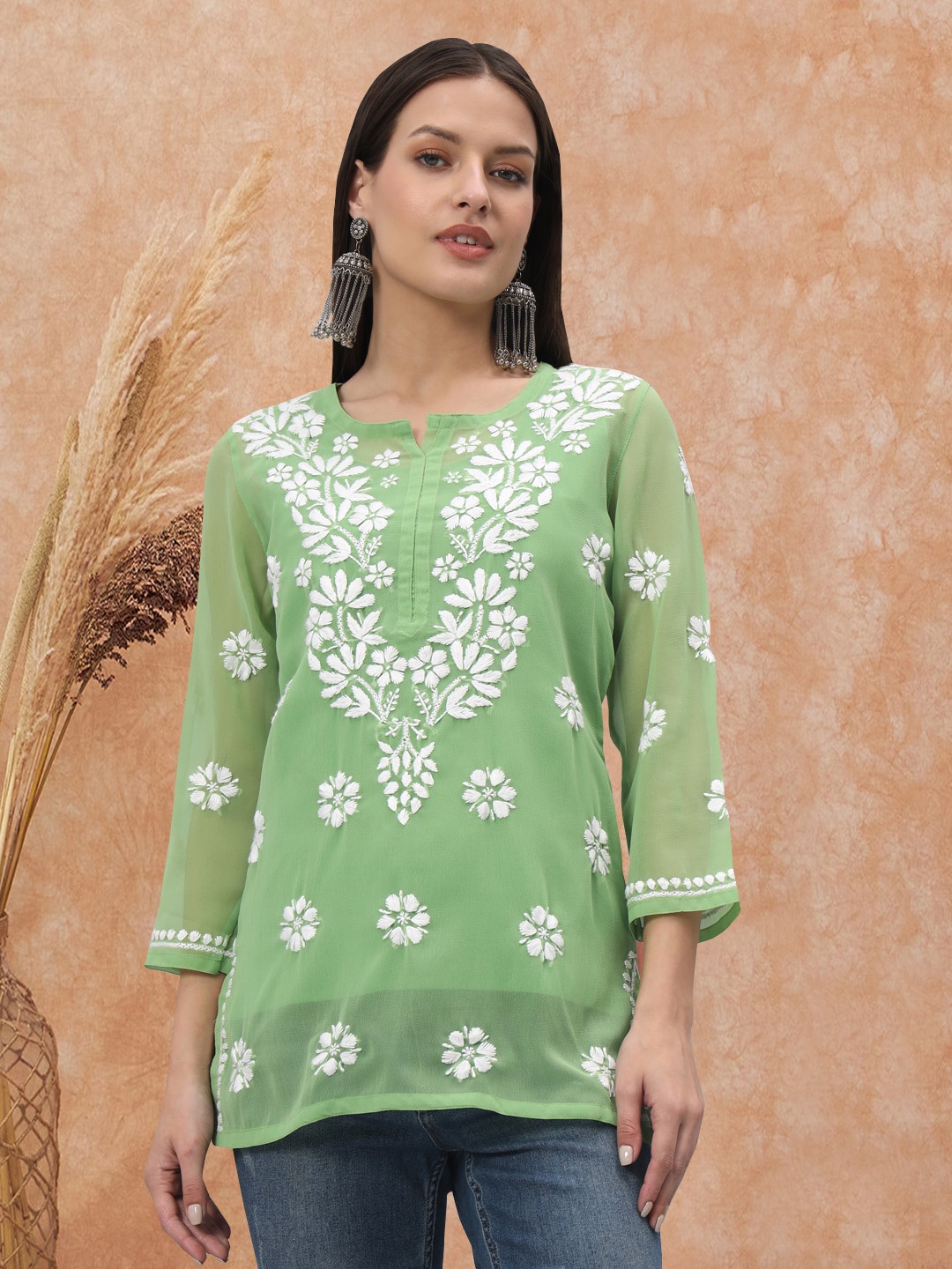 

PARAMOUNT CHIKAN Women Embroidered Lucknowi Chikankari Georgette Kurti, Green