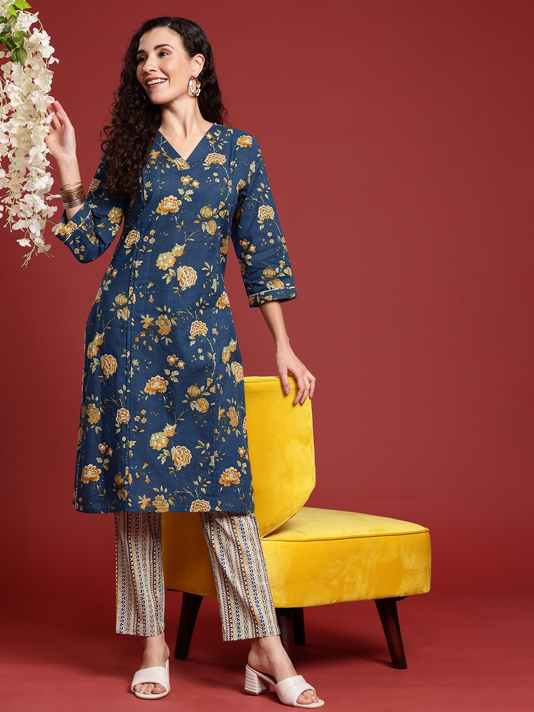 Anouk Floral Printed Pure Cotton Kurta with Trousers, Navy blue