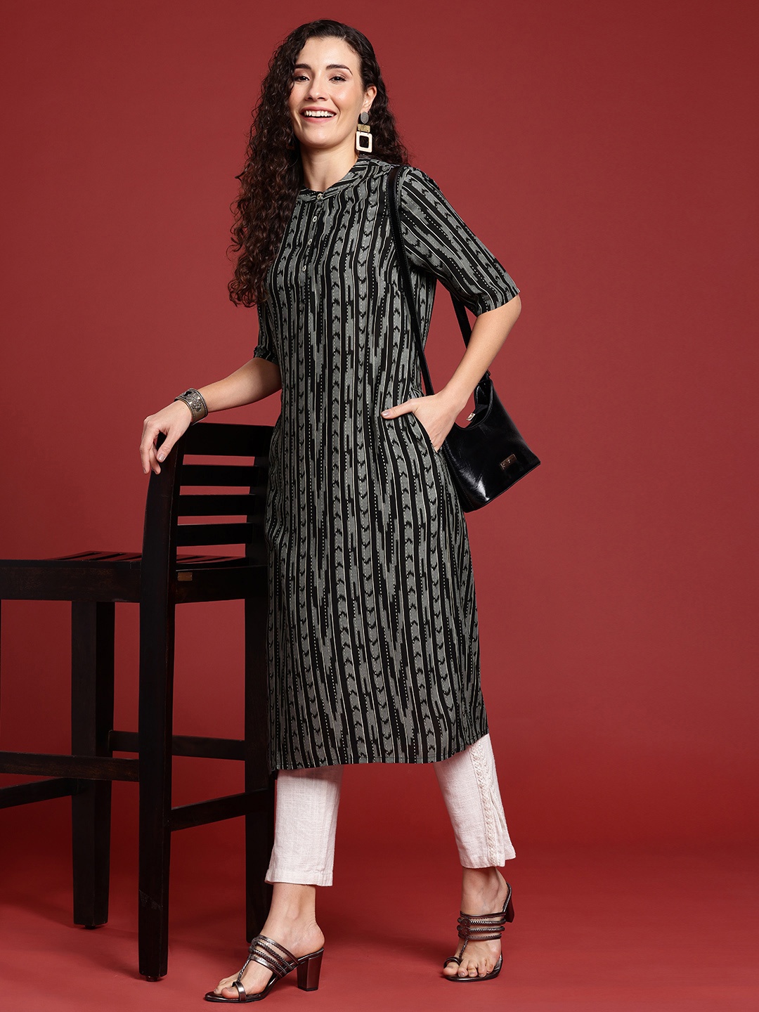 

Anouk Women Woven Design Straight Kurta, Black