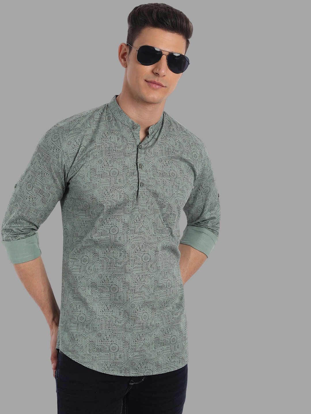 

Majestic Man Mandarin Collar Cotton Thread Work Kurta, Green