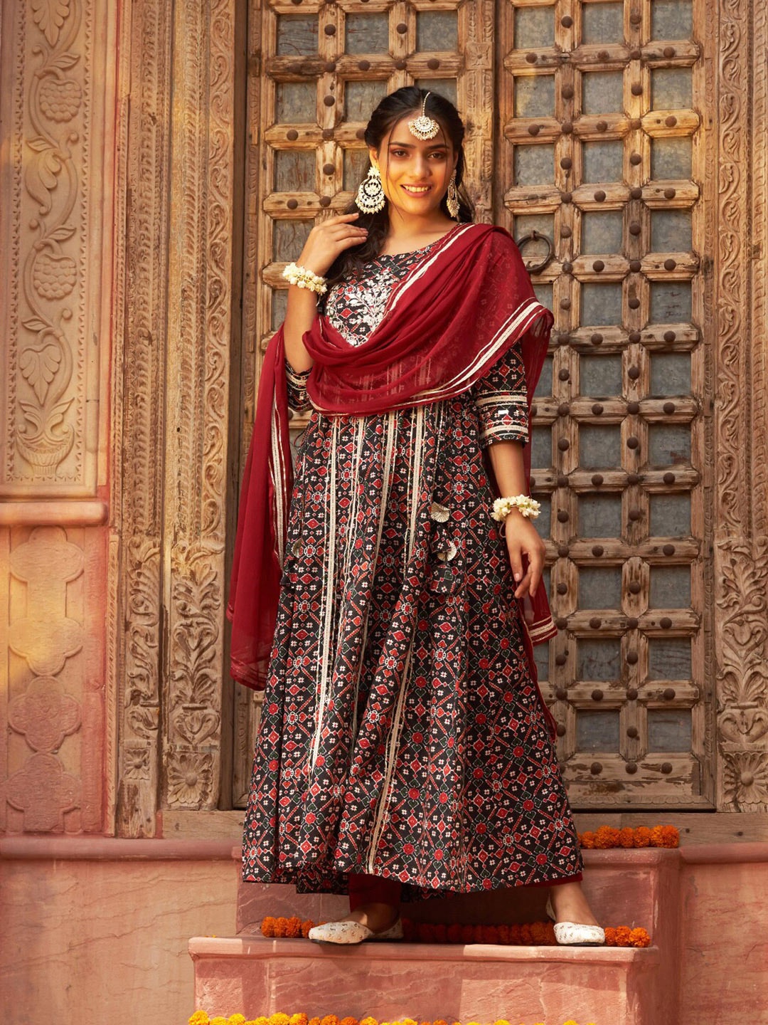 

Chandbaali Ethnic Motifs Embroidered Empire Pure Cotton Kurta With Trousers & Dupatta, Black