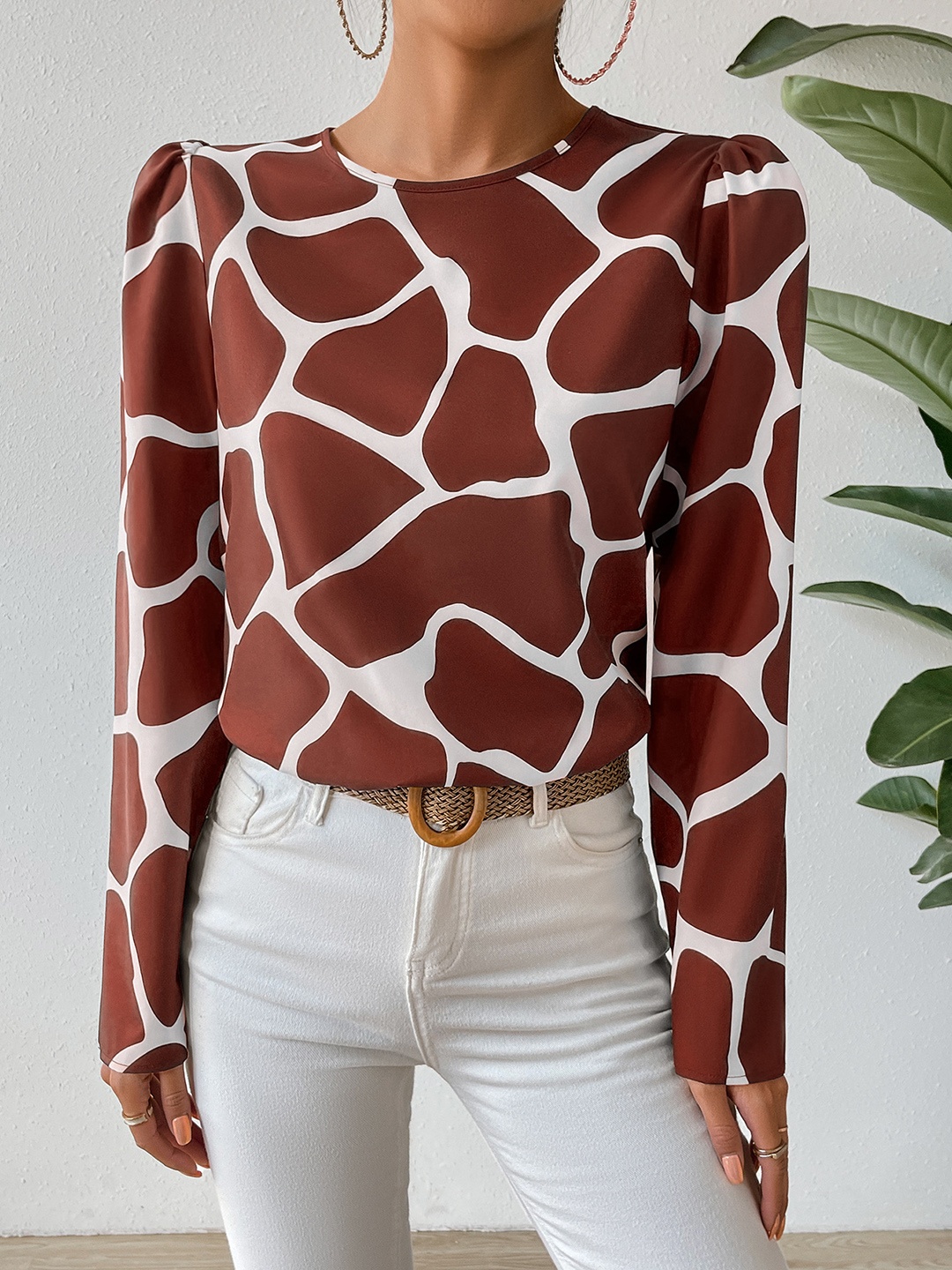 

StyleCast Brown Printed Round Neck Puff Sleeves Blouson Top