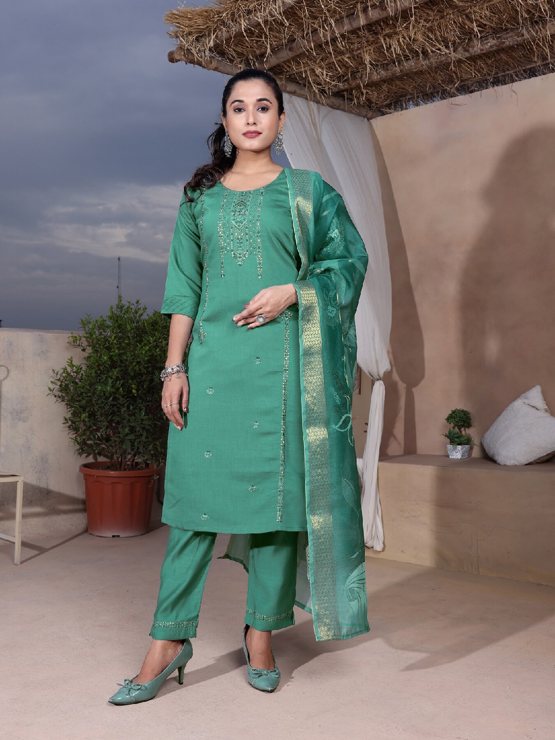 

Ariya Prints Ethnic Motifs Embroidered Pure Silk Straight Kurta With Pyjama & Dupatta, Sea green