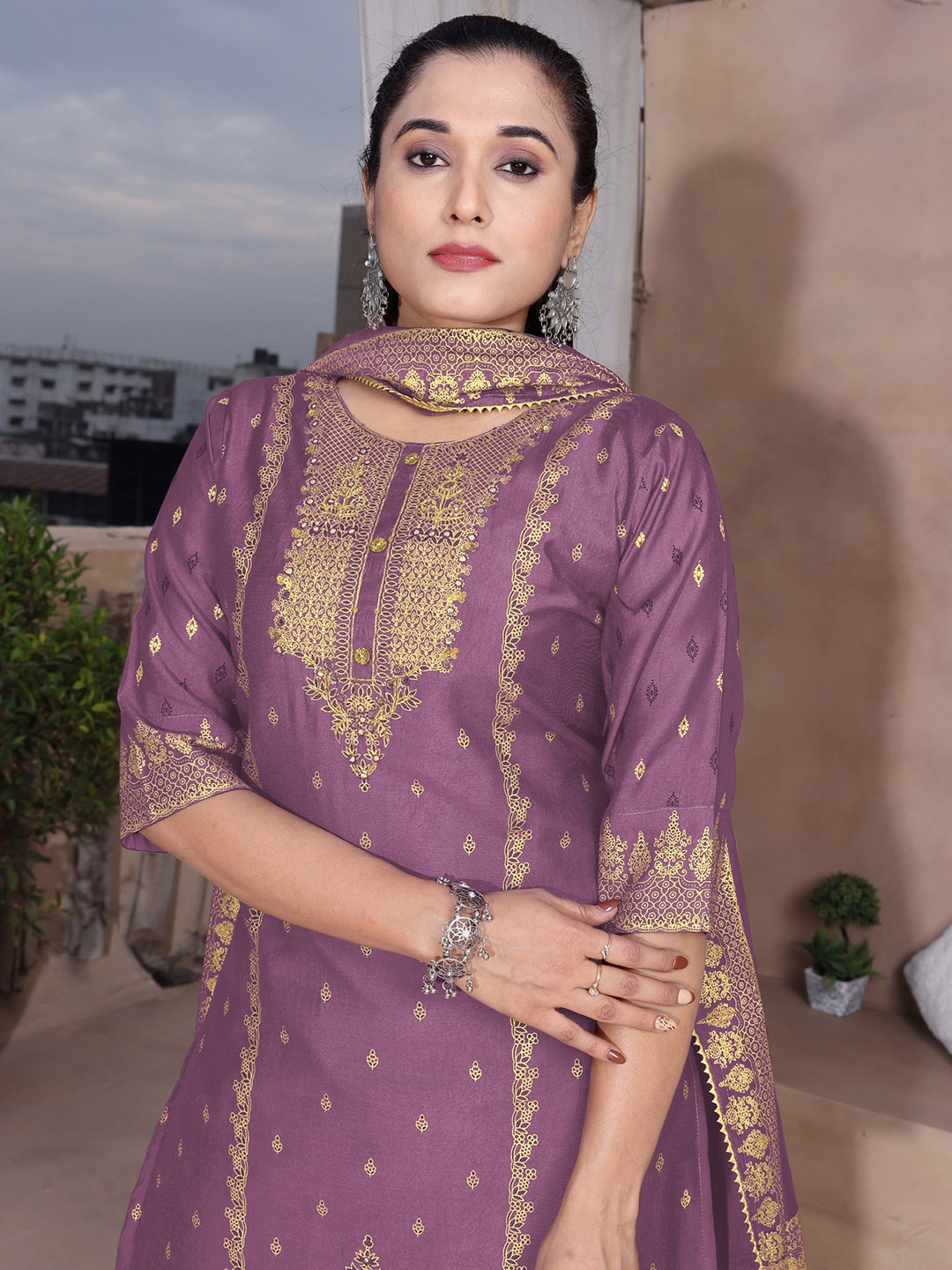 

Ariya Prints Ethnic Motifs Regular Thread Work Pure Silk Kurta with Palazzos & Dupatta, Purple