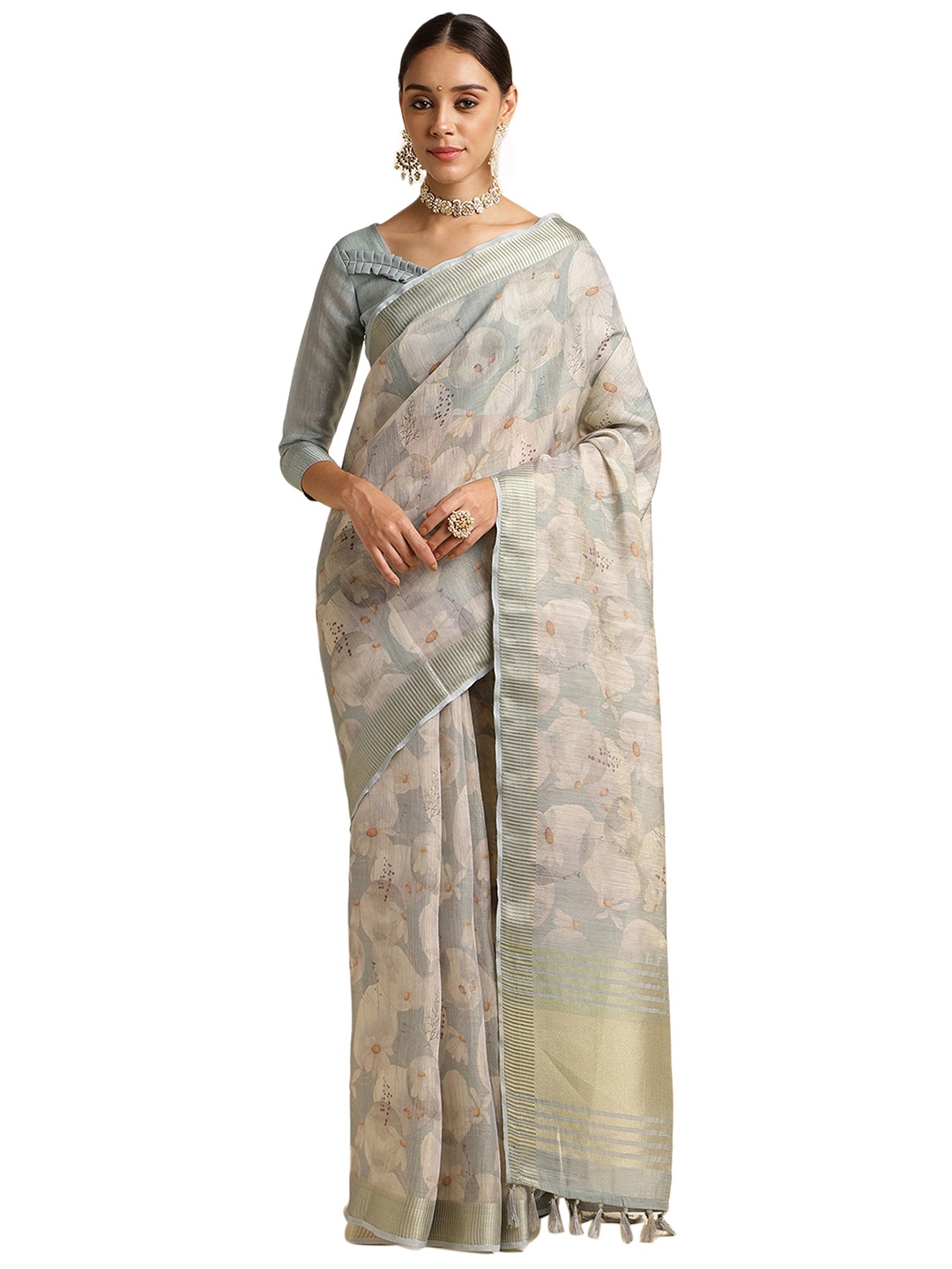 

DOI MOI Floral Printed Organza Saree With Tassels, Green